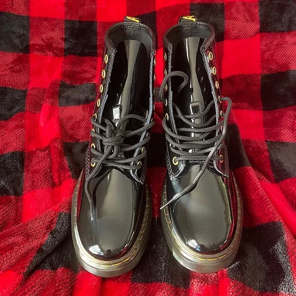 ♥️💖 NEW Dr. Martens Black Patent Leather Zavala Combat Boots NO BOX - Picture 12 of 13